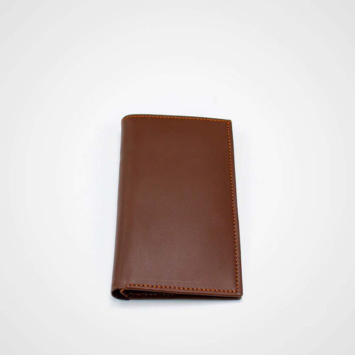 Stylish dark brown wallet in USA market