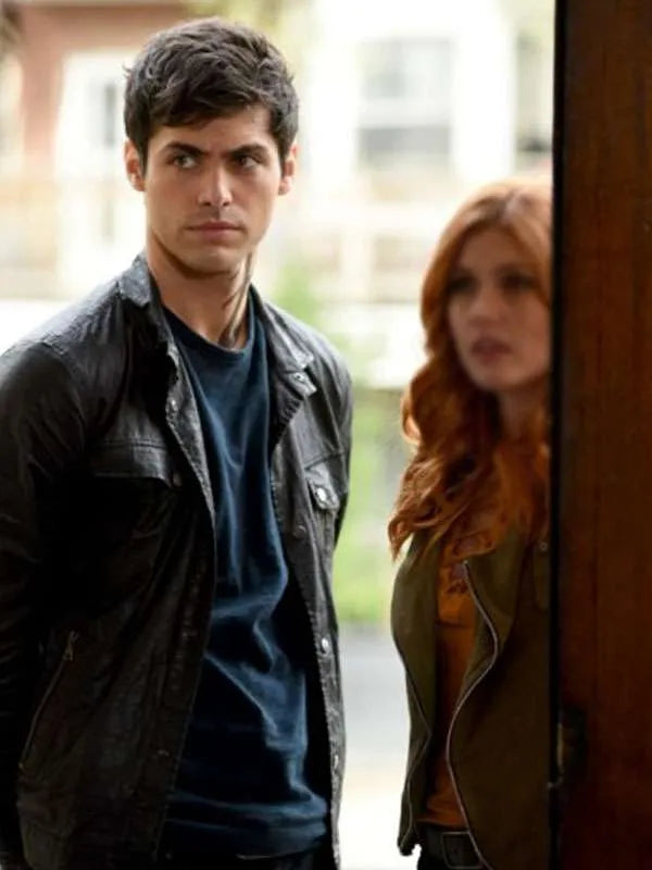 Stylish black leather jacket worn by Matthew Daddario in USA