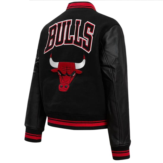 Women’s retro wool varsity jacket with Chicago Bulls logo in USA