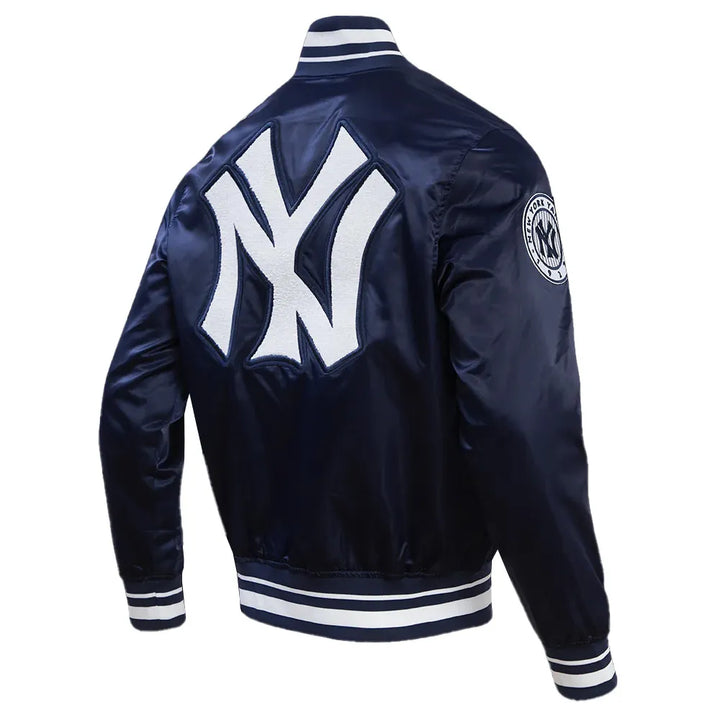 New York Yankees Retro Classic Rib Jacket Front View in USA